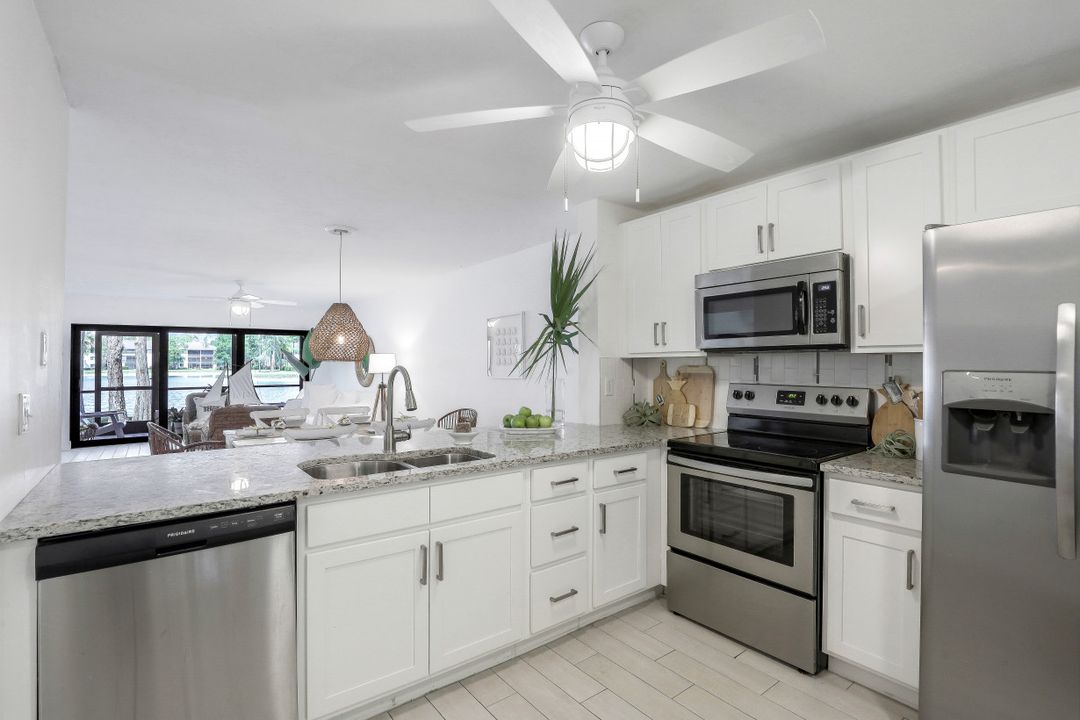 5716 Deauville Cir, Naples, FL 34112