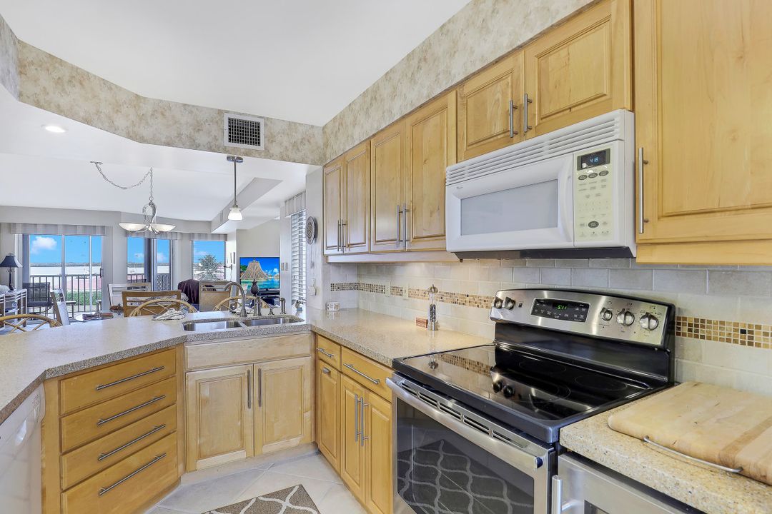 991 N Barfield Dr #401, Marco Island, FL 34145