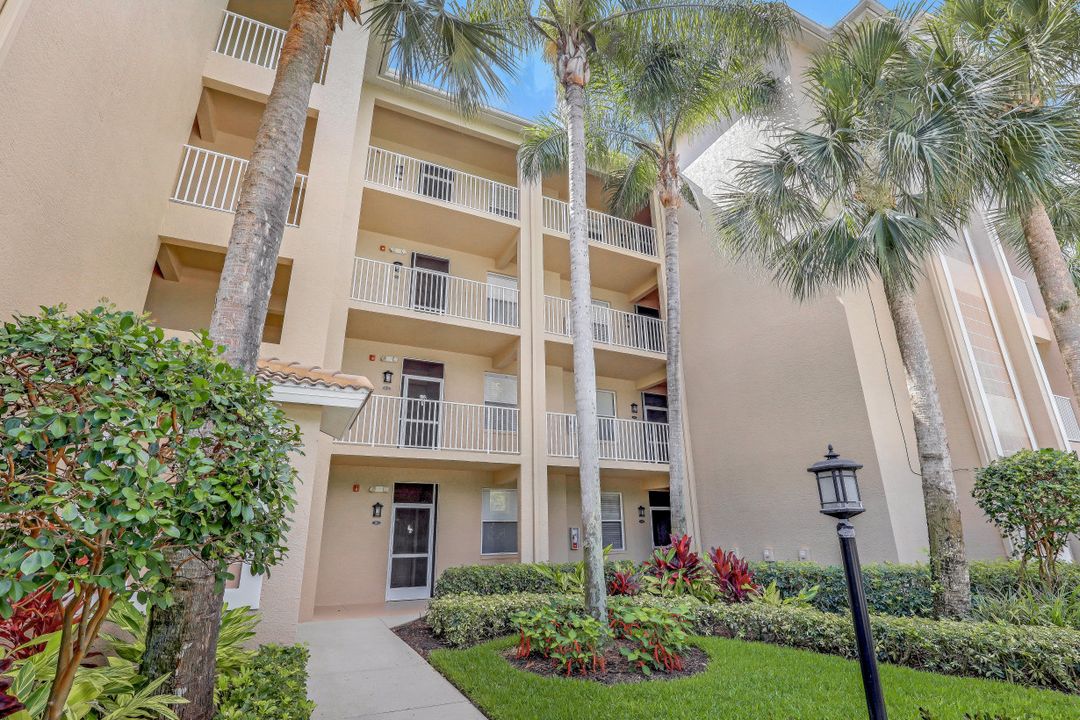 3780 Sawgrass Way #3325, Naples, FL 34112