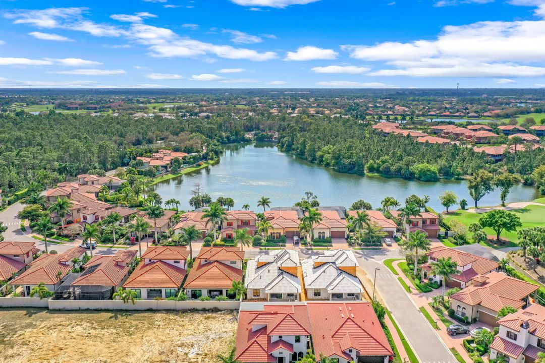 7968 Cordoba Pl, Naples, FL 34113