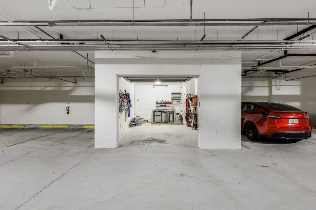 1030 3rd Ave S #105, Naples, FL 34102