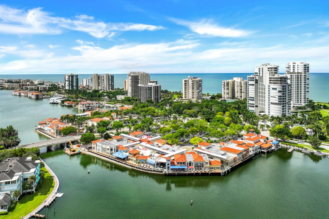 4255 Gulf Shore Blvd N #206, Naples, FL 34103