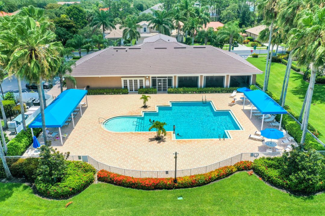 14849 Fripp Island Ct, Naples, FL 34119