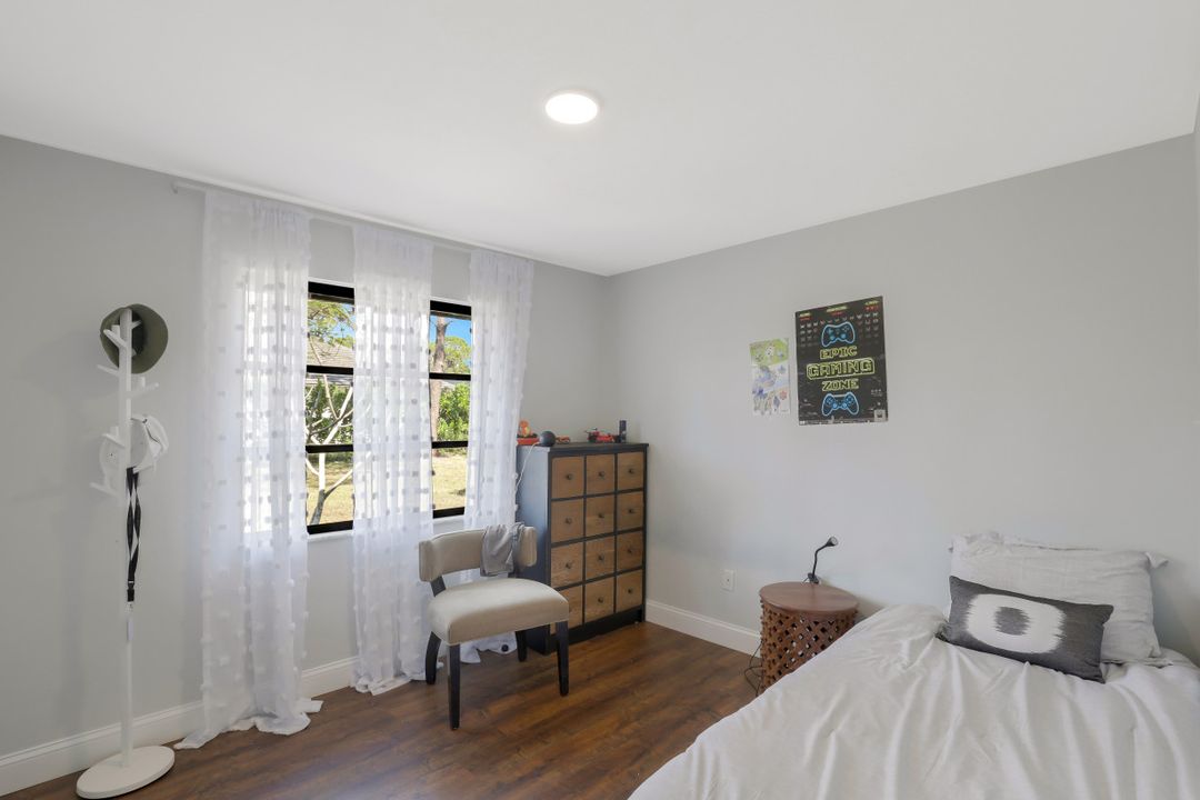 6640 Trail Blvd, Naples, FL 34108