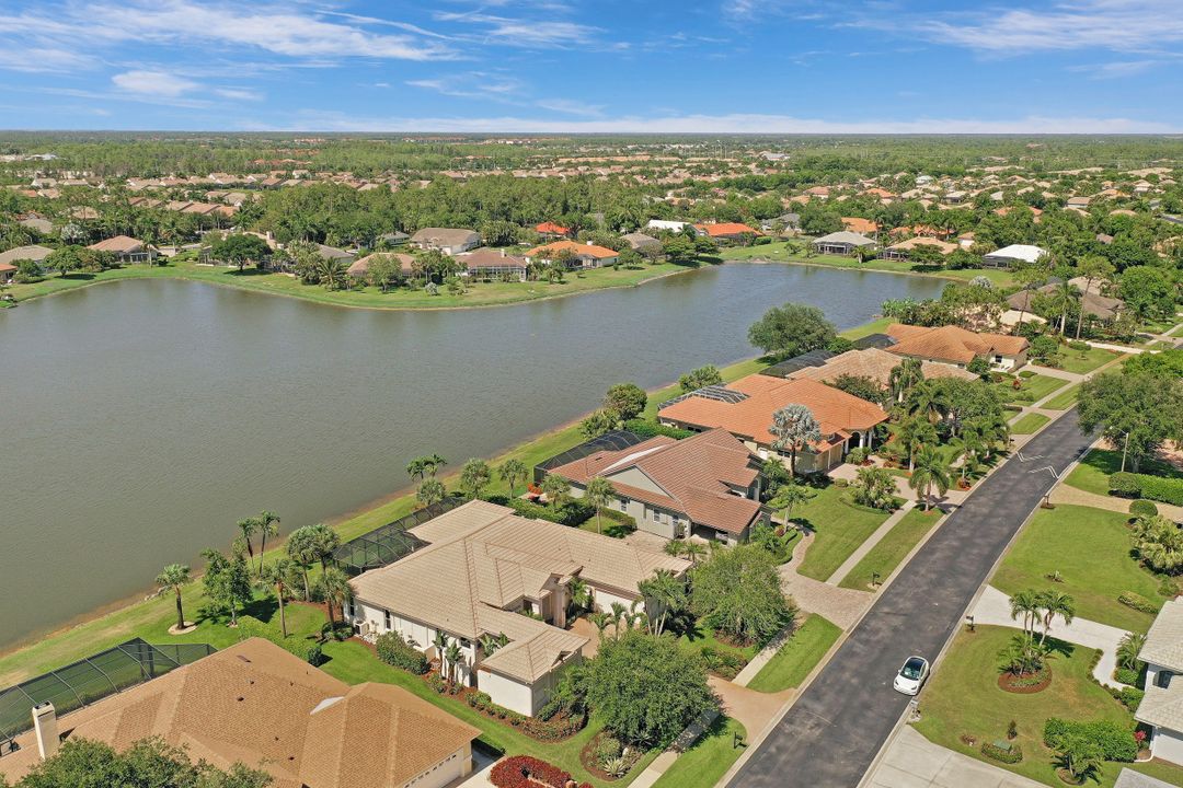 2046 Imperial Cir, Naples, FL 34110