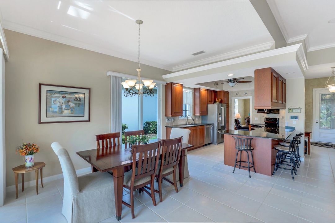 4420 Prescott Ln, Naples, FL 34119