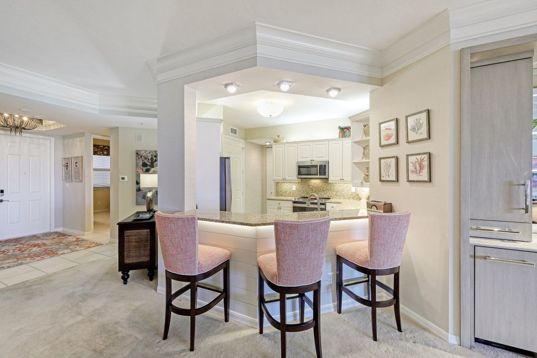 410 Flagship Dr #604, Naples, FL 34108