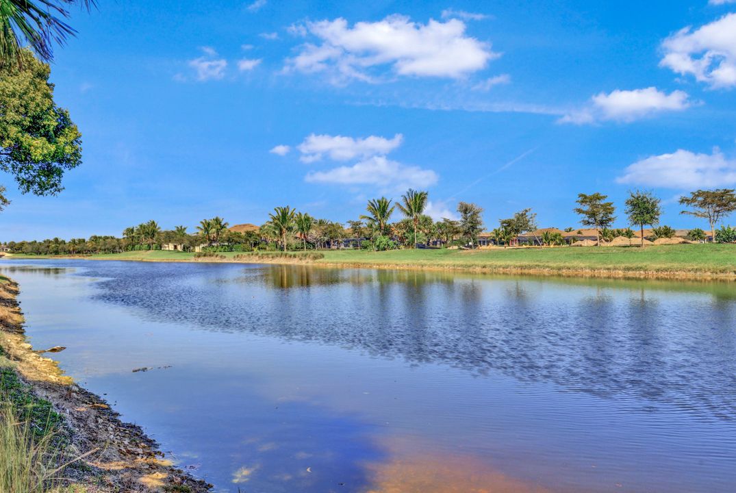 8972 Cherry Oaks Tr, Naples, FL 34114