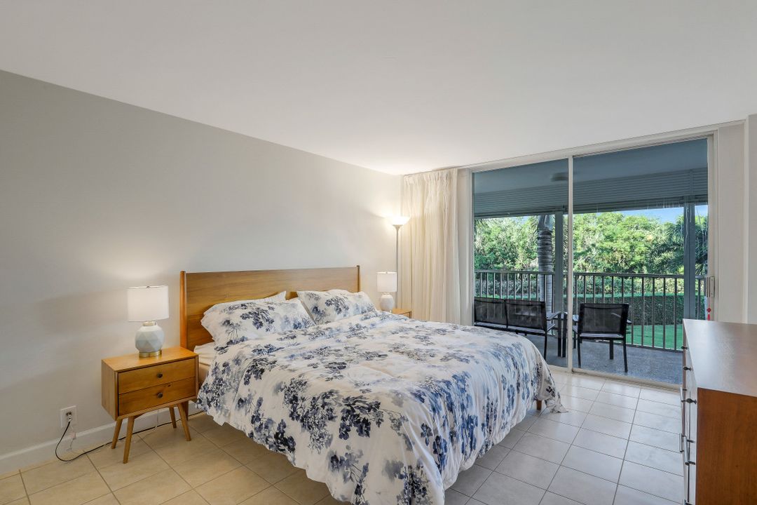 3 Bluebill Ave #206, Naples, FL 34108