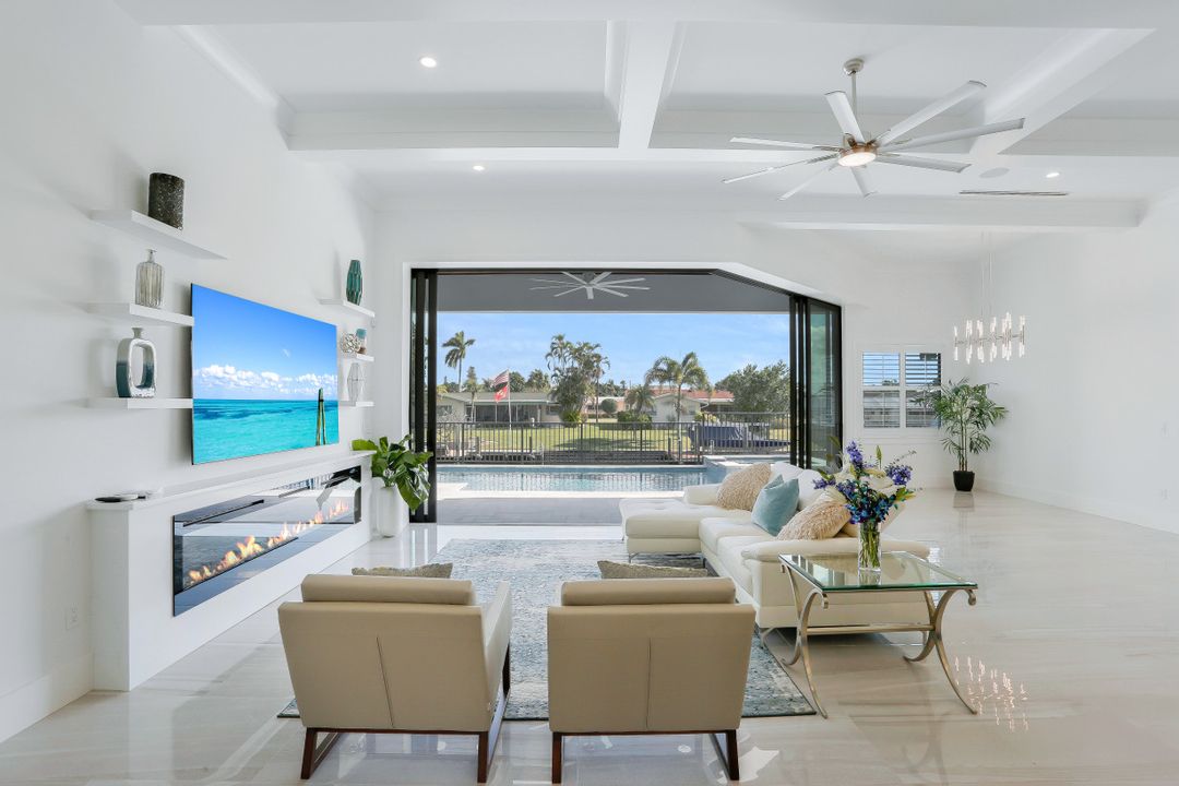 5305 Bayshore Ave, Cape Coral, FL 33904