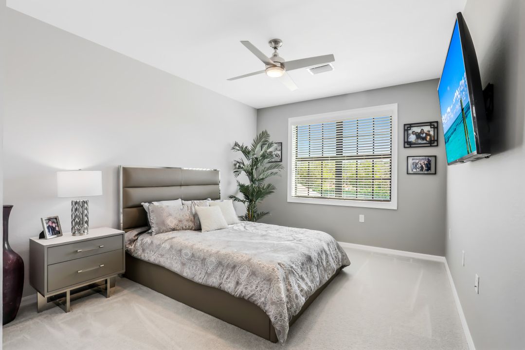 2363 Montserrat Ln #33 -202 , Naples, FL 34120