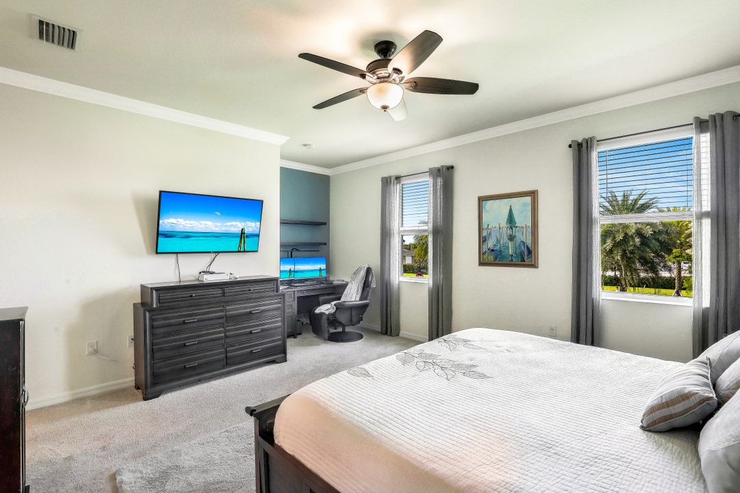 2630 Bloom Ln, Naples, FL 34120