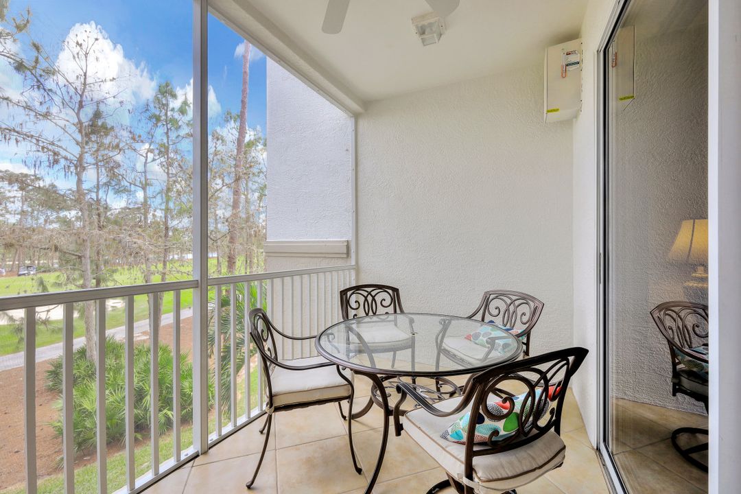 8259 Parkstone Pl #206, Naples, FL 34120