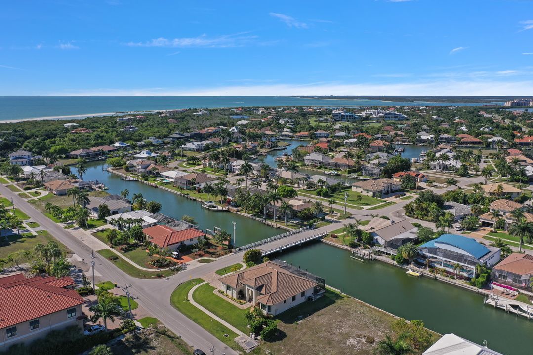 535 Spinnaker Dr, Marco Island, FL 34145