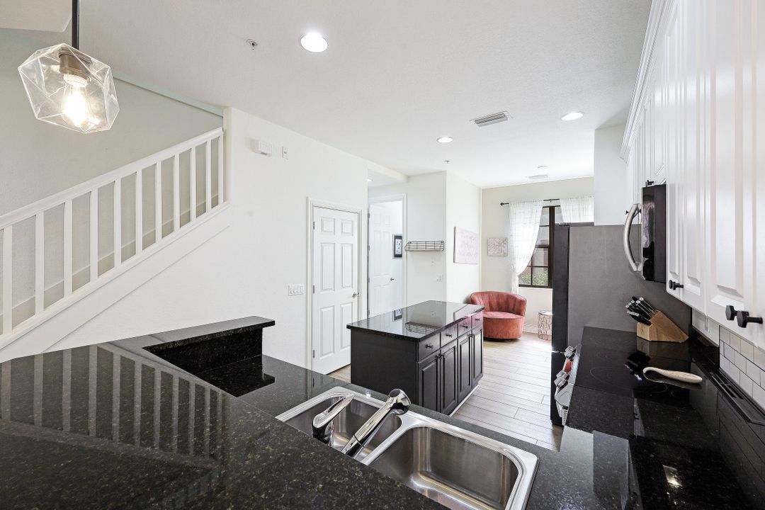 9128 Delano St #89-2, Naples, FL 34113