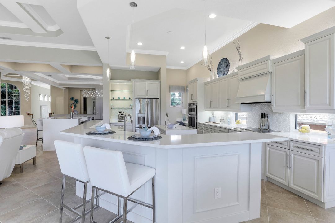 10740 Mirasol Dr #203, Miromar Lakes, FL 33913