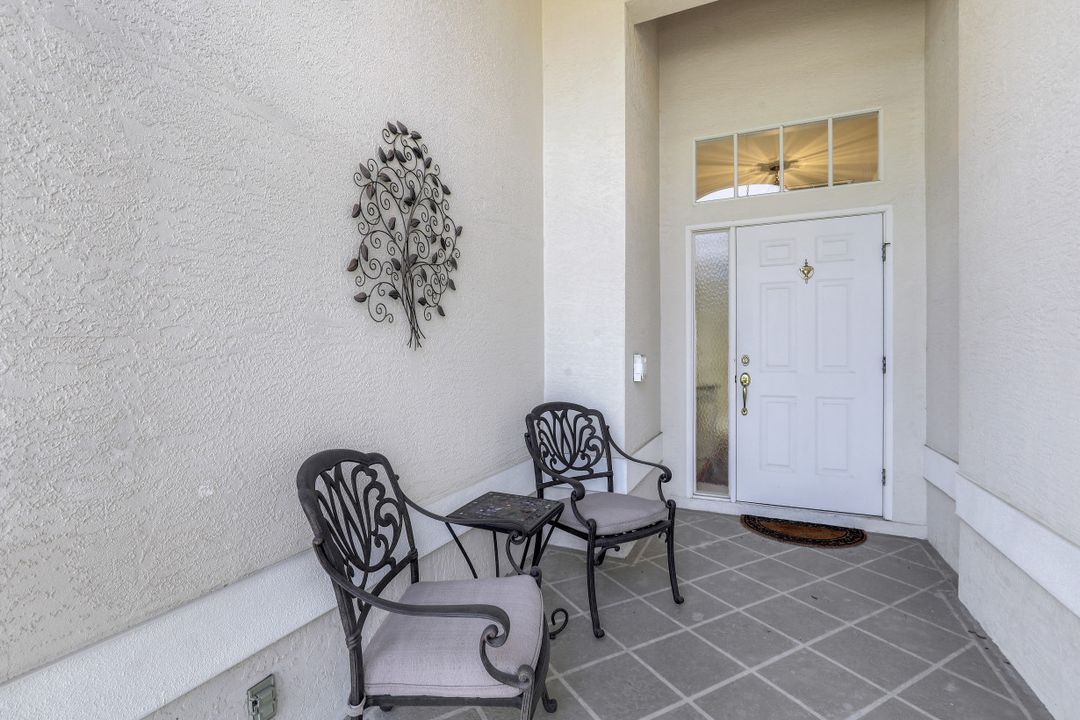 9290 Lanthorn Way, Estero, FL 33928