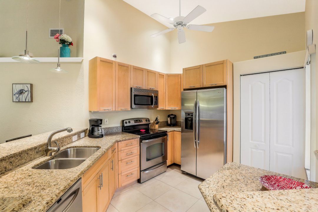 1101 Sweetwater Ln #1201, Naples, FL 34110