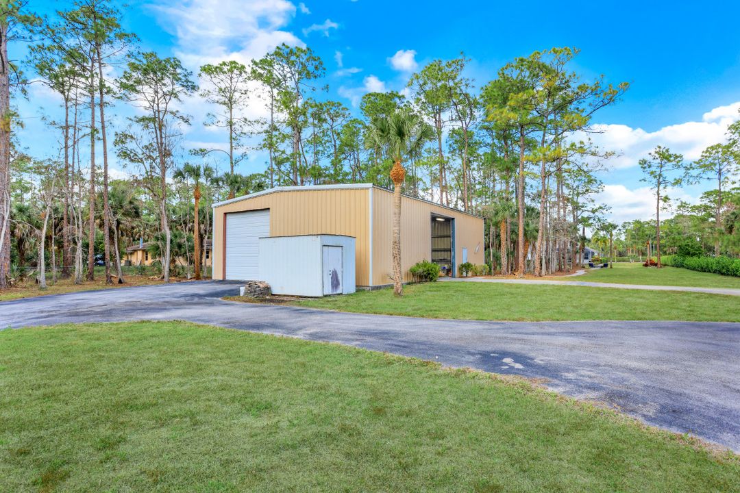 4160 7th Ave SW, Naples, FL 34119