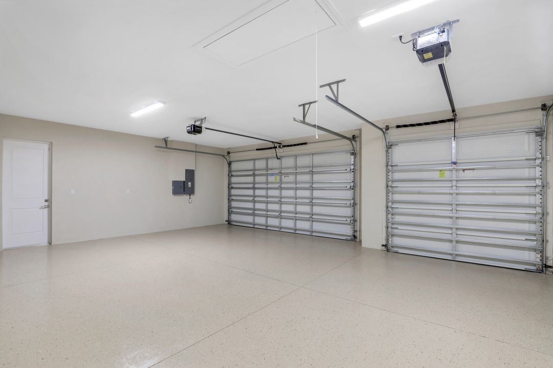 2833 NW 41st Ave, Cape Coral, FL 33993