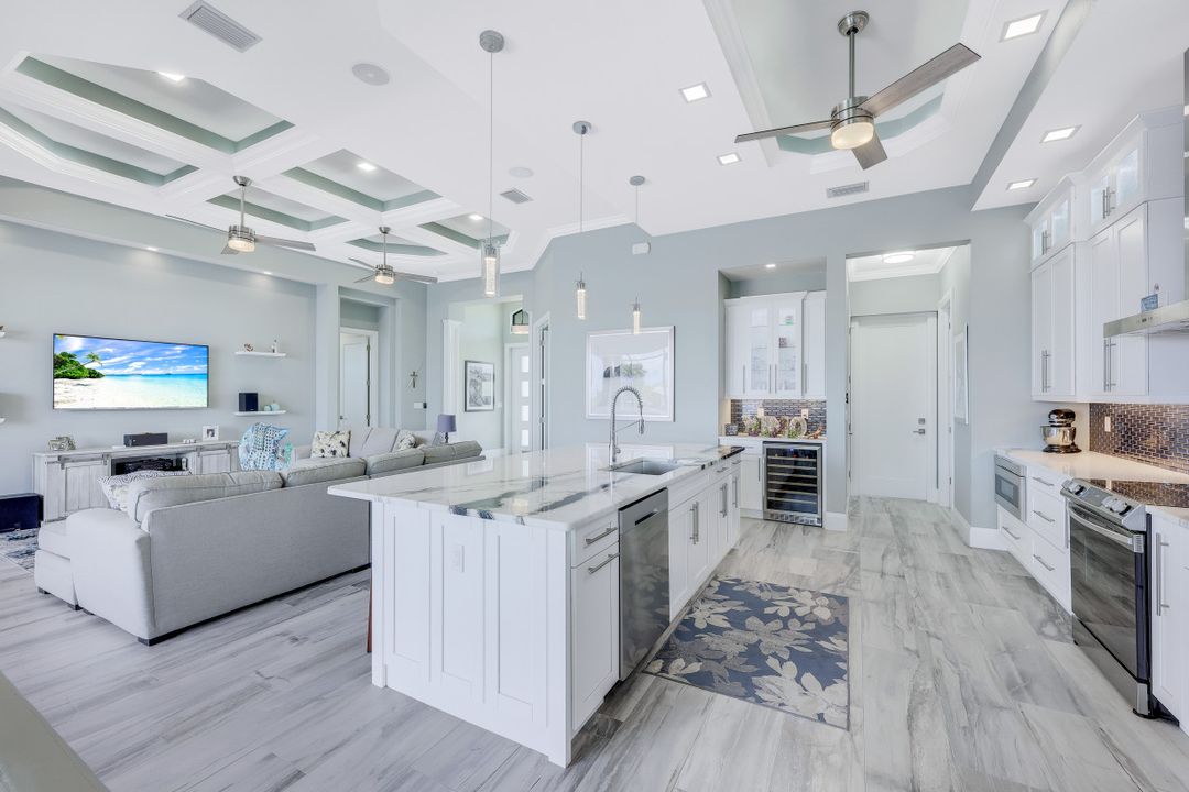 214 NW 32nd Pl, Cape Coral, FL 33993