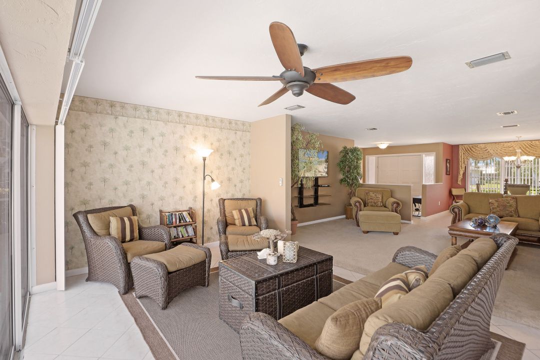 5241 Seagull Ct, Cape Coral, FL 33904