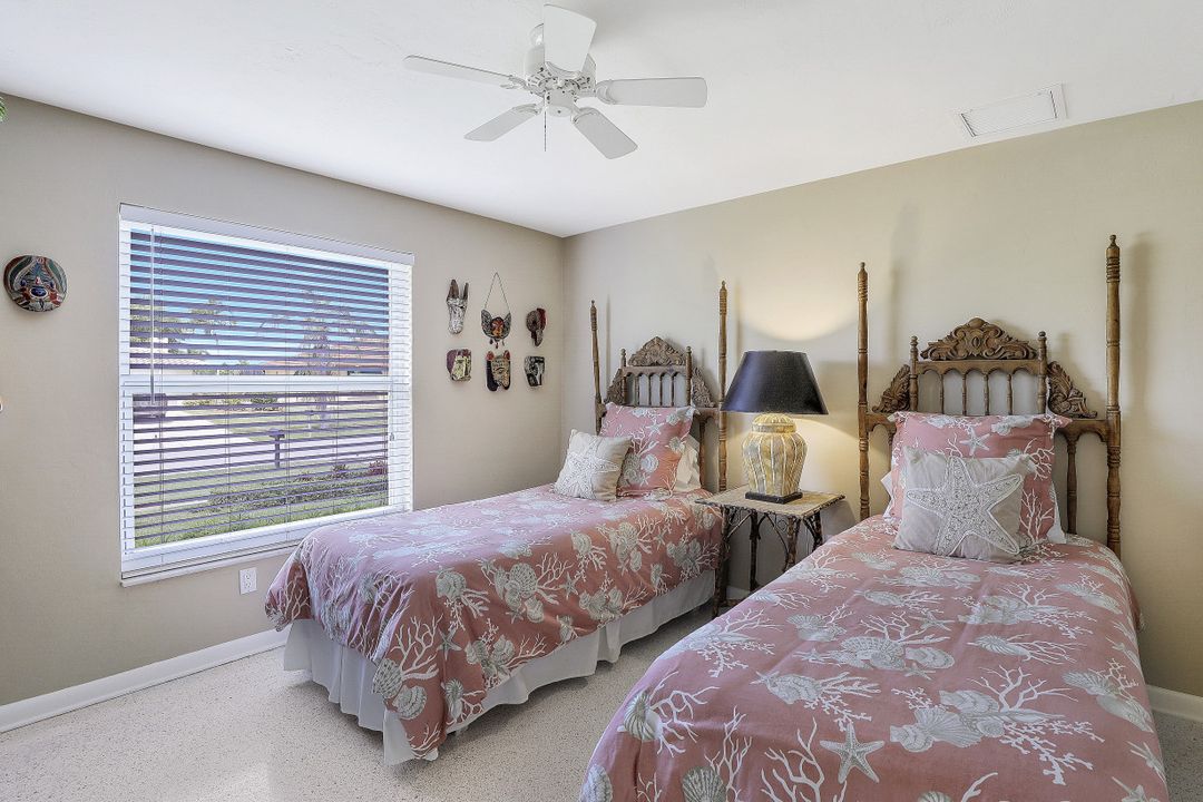 427 Nassau Ct, Marco Island, FL 34145