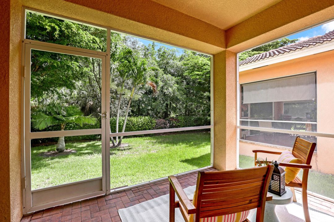 8330 Sumner Ave, Fort Myers, FL 33908