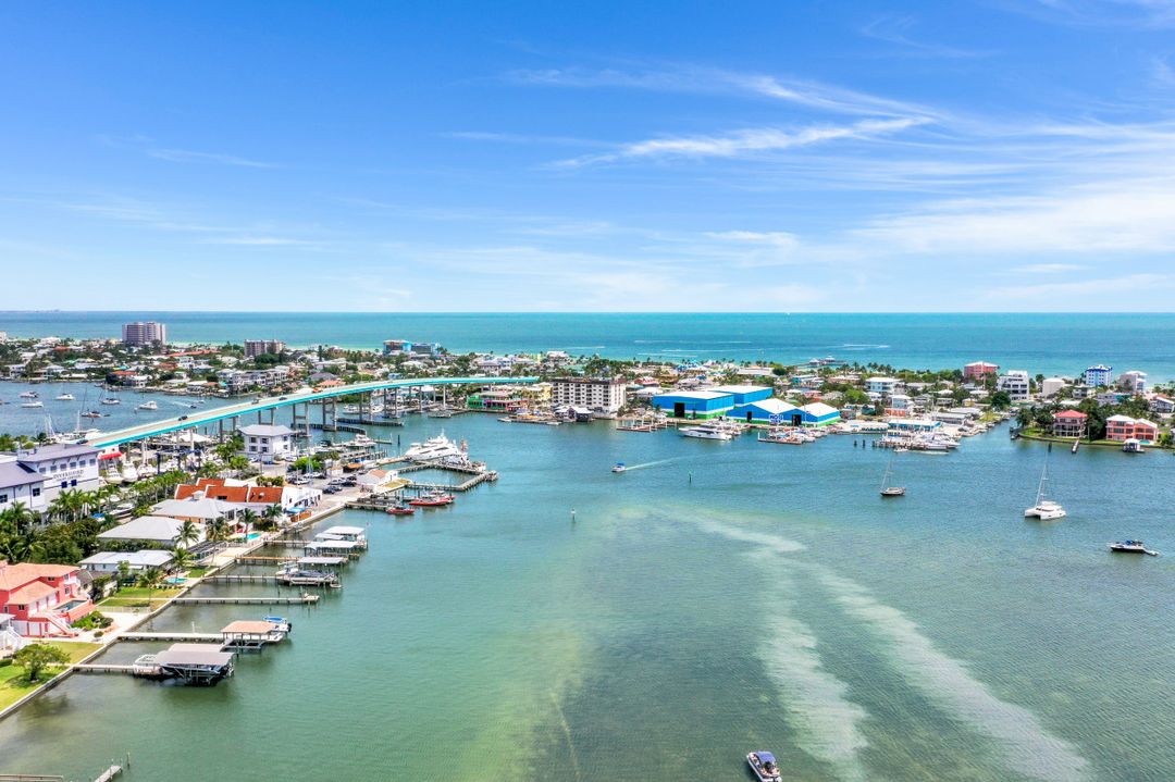 816 San Carlos Dr, Fort Myers Beach, FL 33931