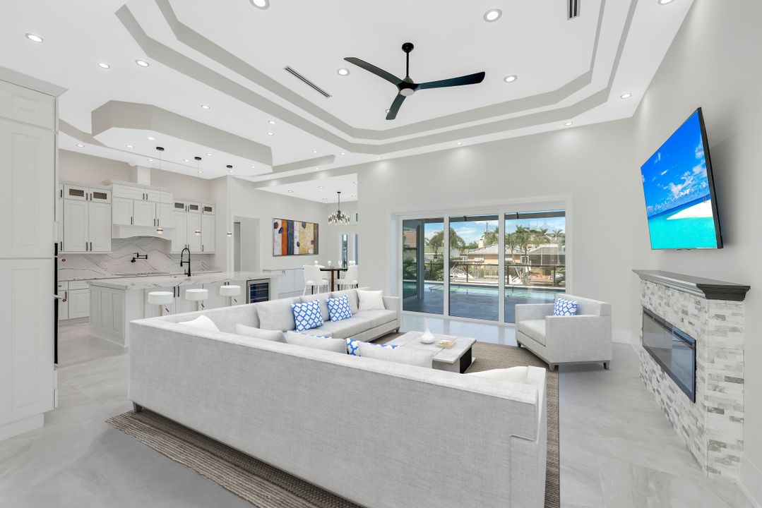 5332 Malibu Ct, Cape Coral, FL 33904