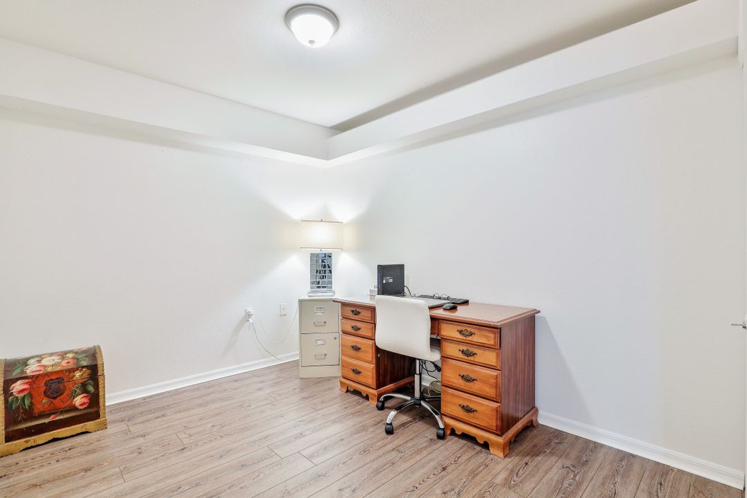 4940 Cougar Ct S #101, Naples, FL 34109