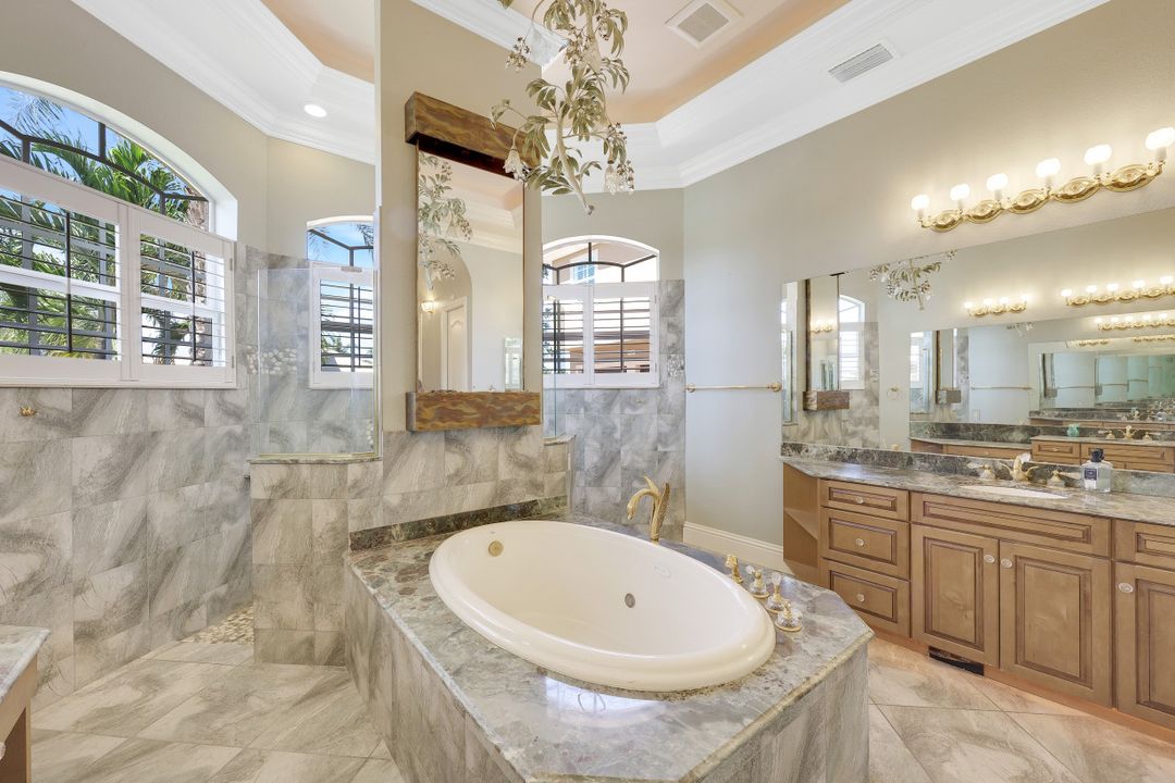 5343 SW 10th Ave, Cape Coral, FL 33914