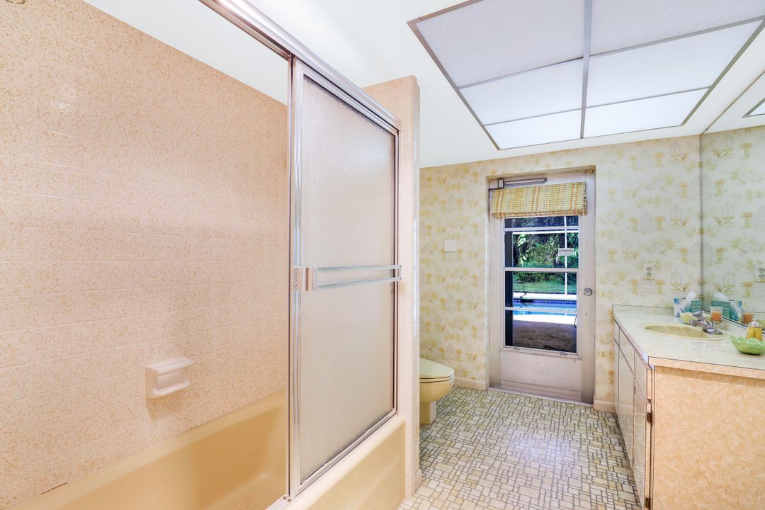 27126 Rue De Paix, Bonita Springs, FL 34135