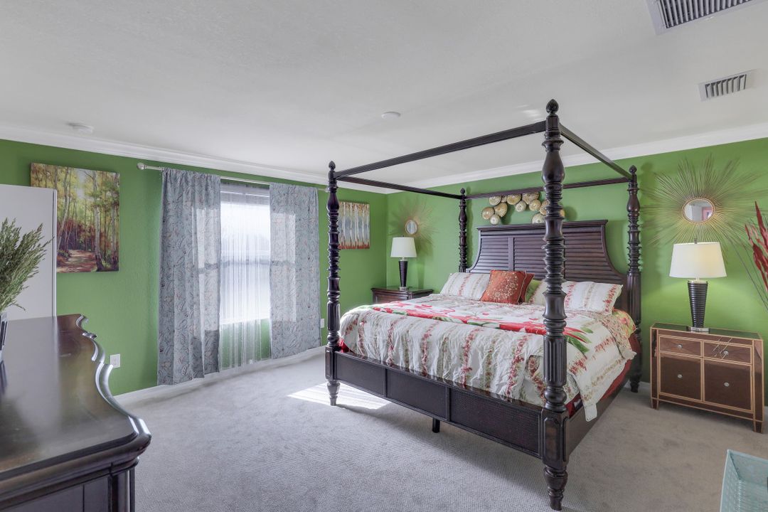 14832 Canton Ct, Naples, FL 34114