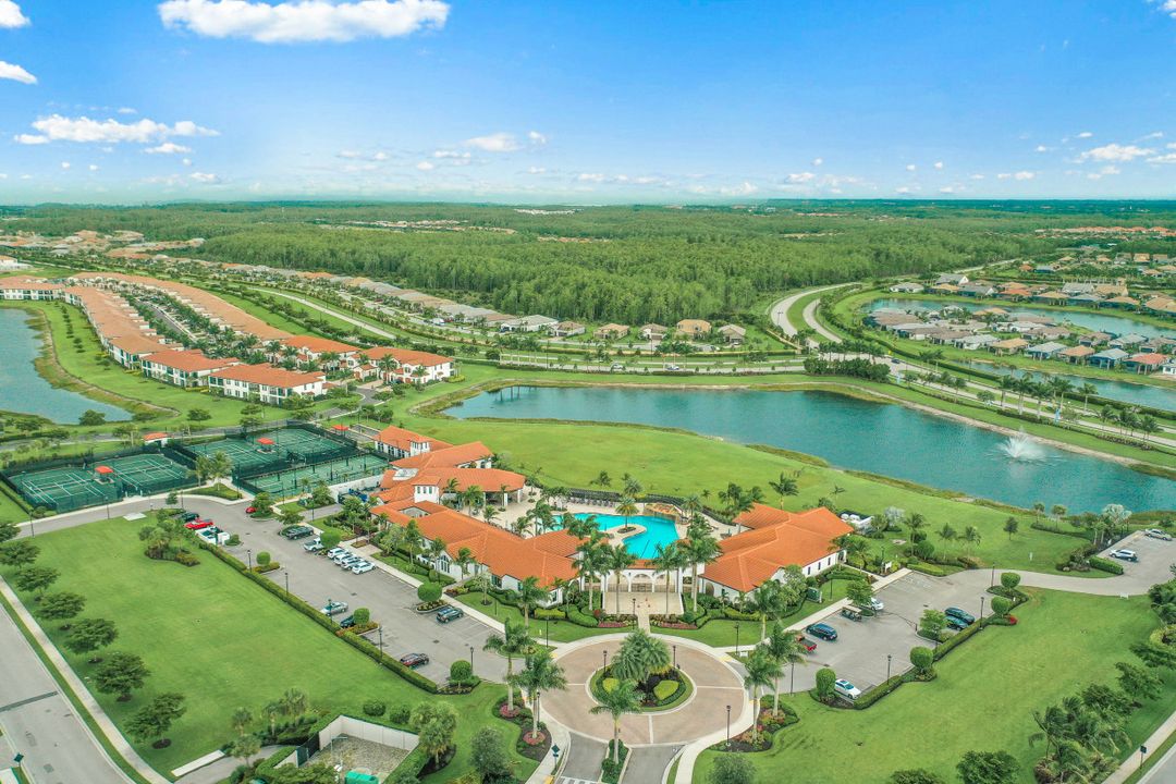 11567 Shady Blossom Dr, Fort Myers, FL 33913