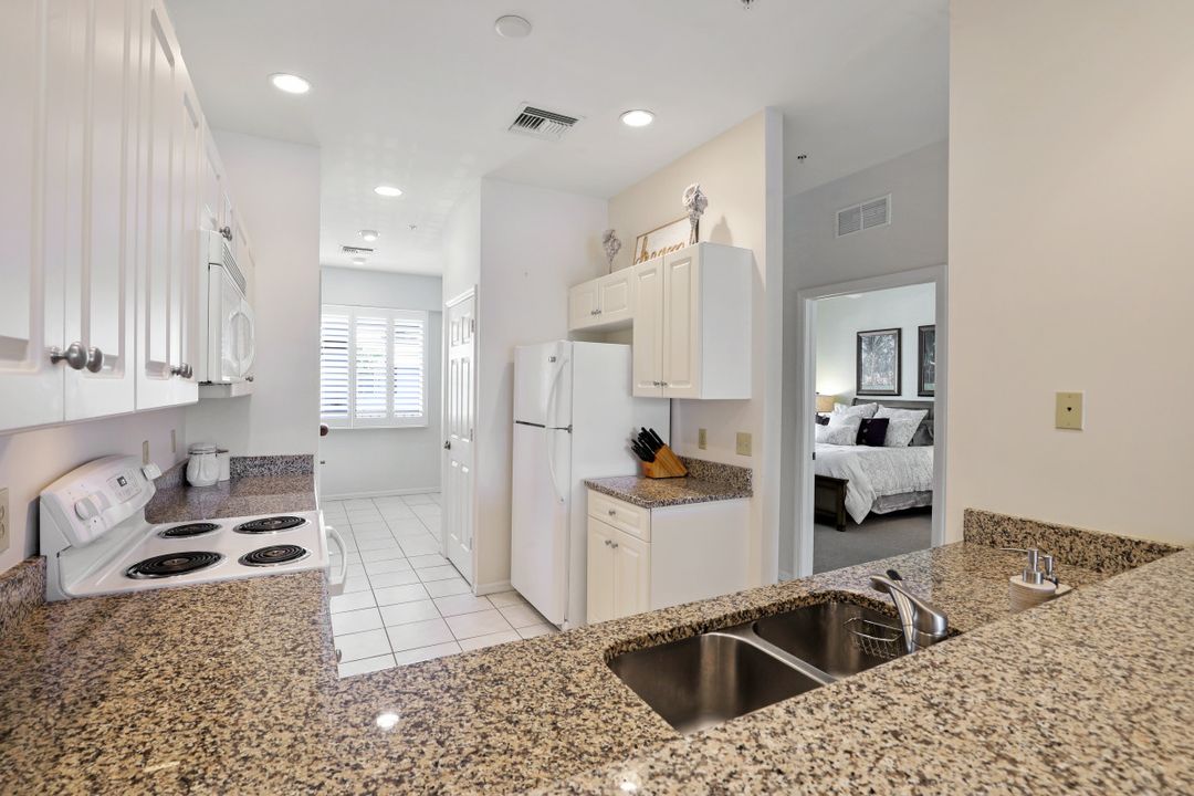 7910 Mahogany Run Ln #1225, Naples, FL 34113