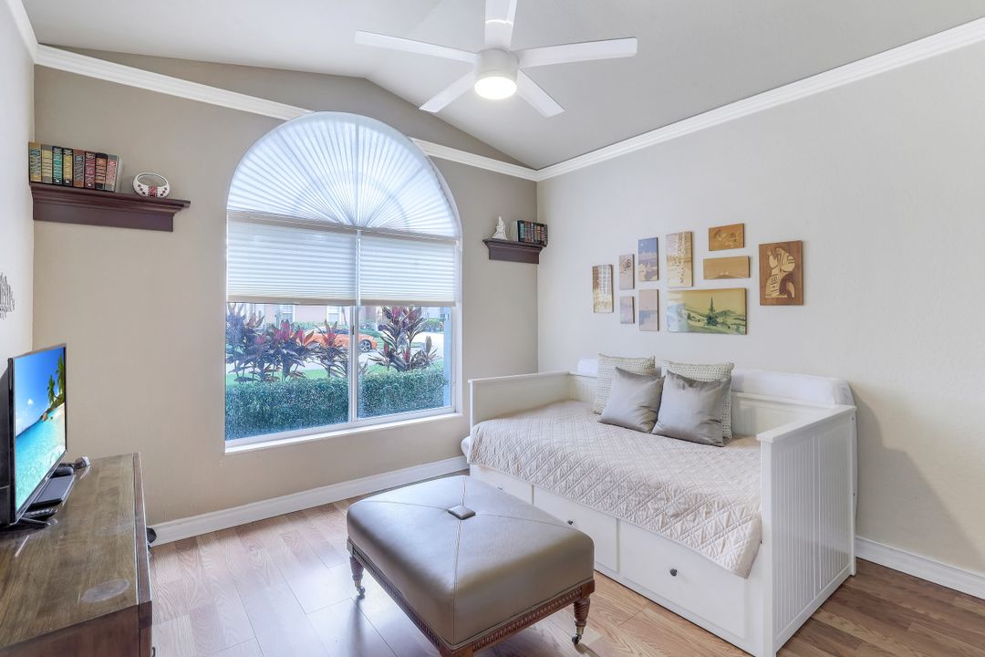 2108 Par Dr, Naples, FL 34120