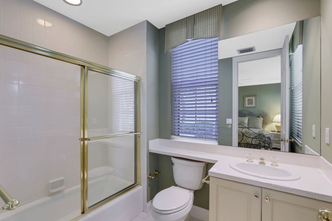 158 Colonade Cir, Naples, FL 34103