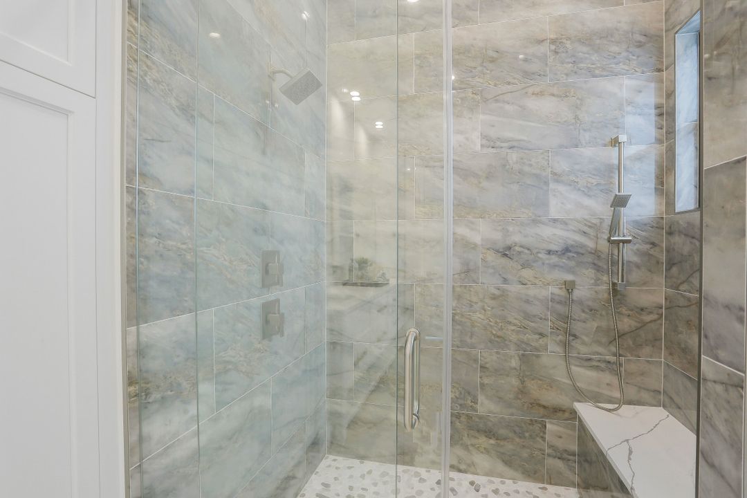 5305 Bayshore Ave, Cape Coral, FL 33904