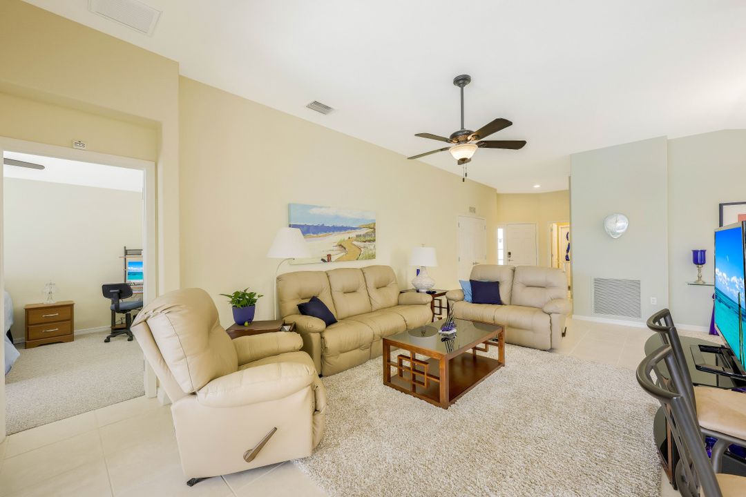 2538 Greendale Pl, Cape Coral, FL 33991