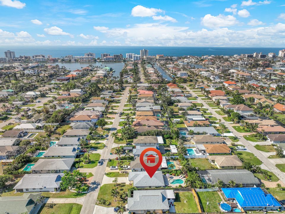 565 98th Ave N, Naples, FL 34108