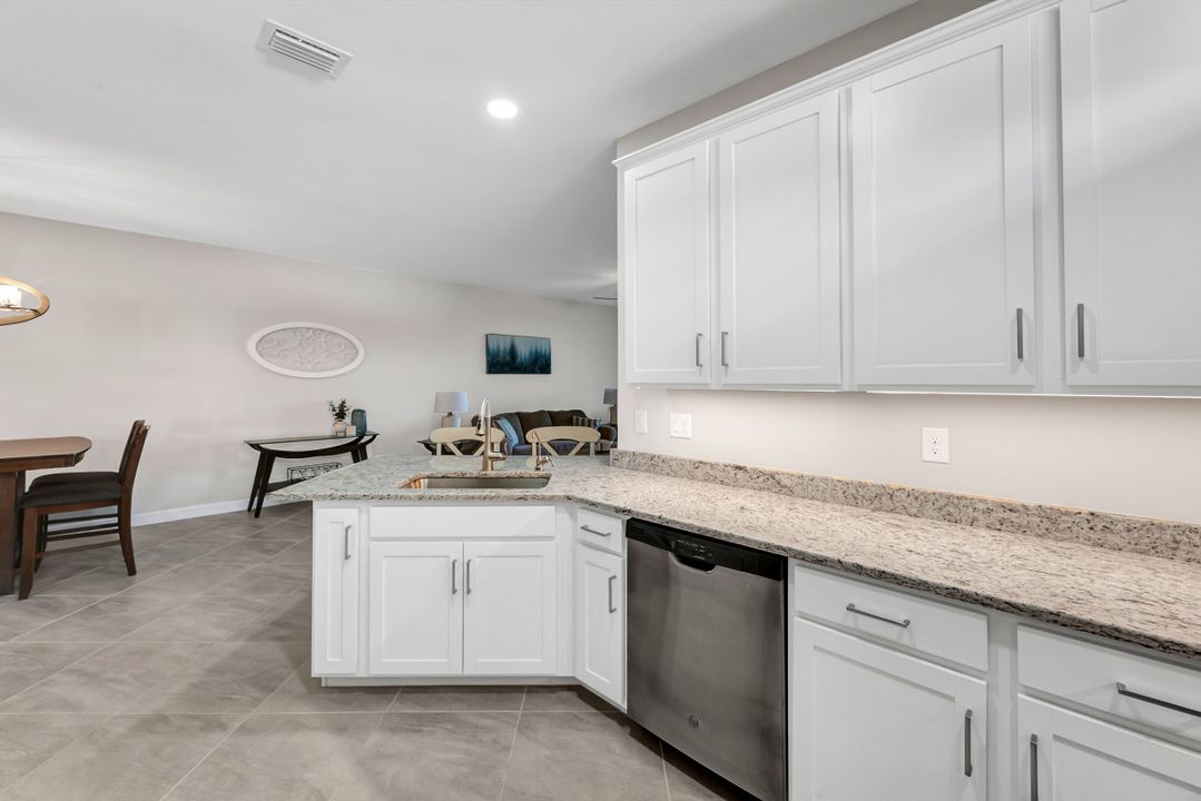 14000 Winding Cedar Wy, Fort Myers, FL 33913