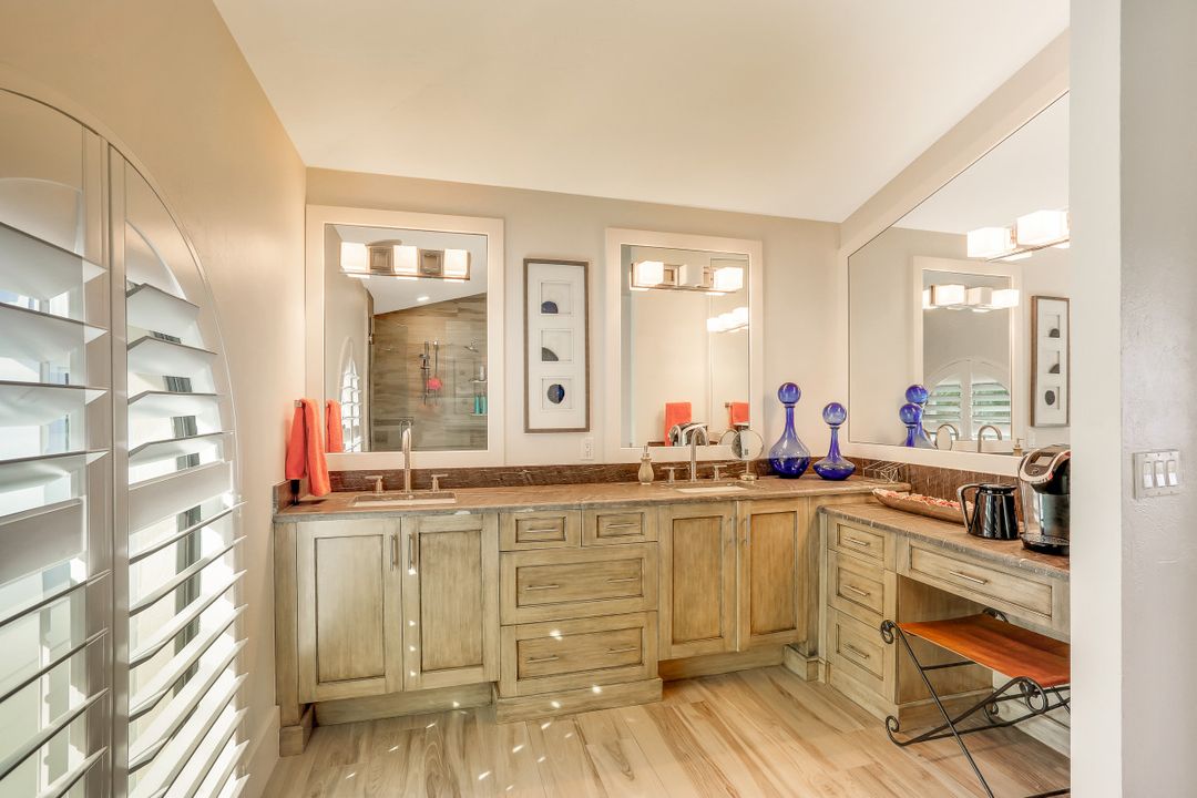 495 Thorpe Ct, Marco Island, FL 34145