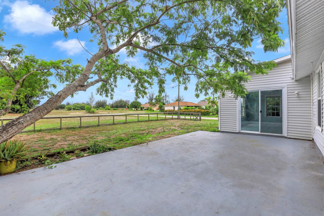 338 SW 23rd Terrace, Cape Coral, FL 33991