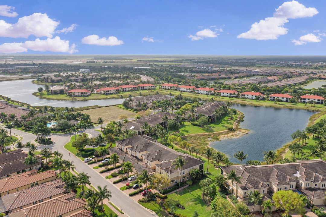 3053 Aviamar Cir #203, Naples, FL 34114