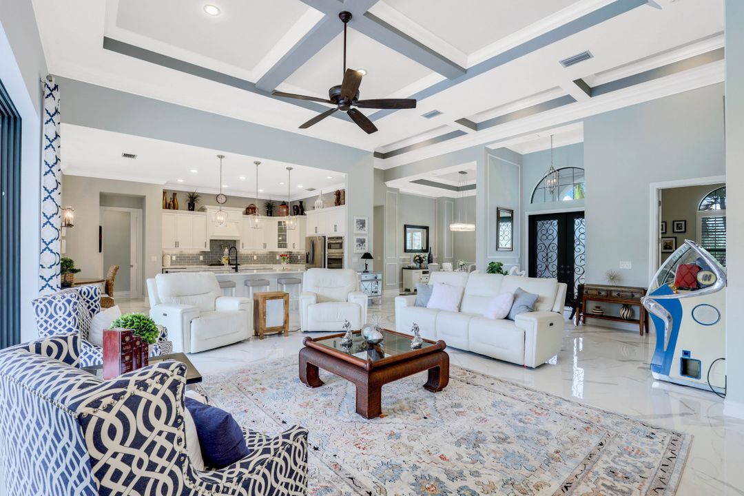 9559 Via Lago Way, Fort Myers, FL 33912