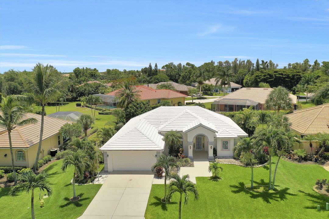 28070 Winthrop Cir, Bonita Springs, FL 34134