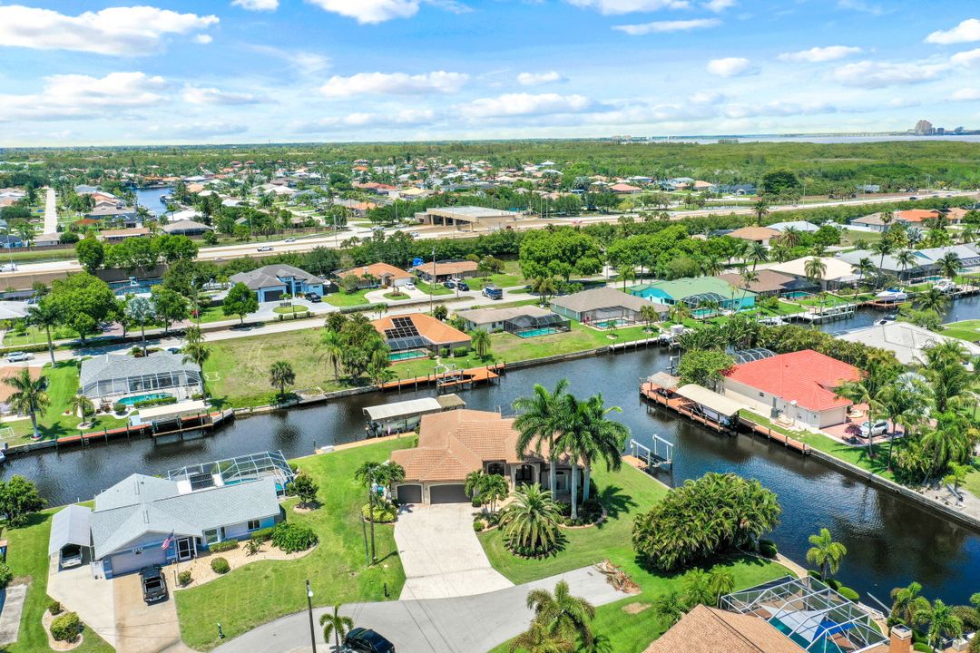 2511 SE 19th Ave, Cape Coral, FL 33904