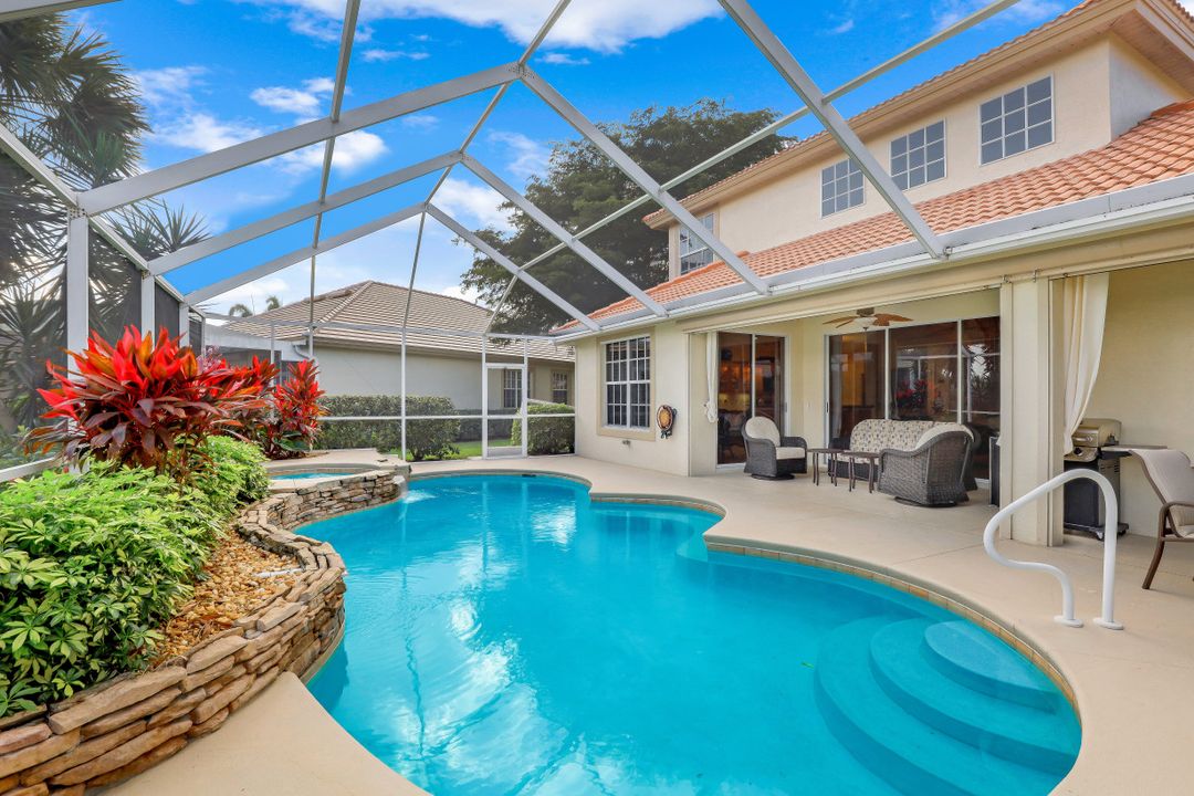 23181 Oakglen Ln, Bonita Springs, FL 34135
