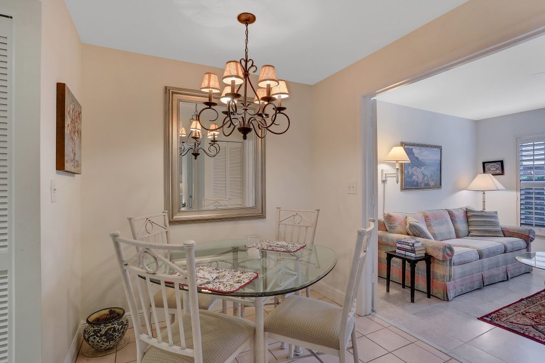 5637 Turtle Bay Dr #17, Naples, FL 34108